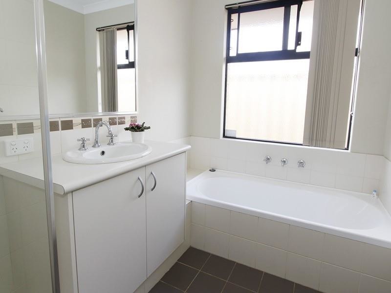 5 Irma Way, Butler WA 6036