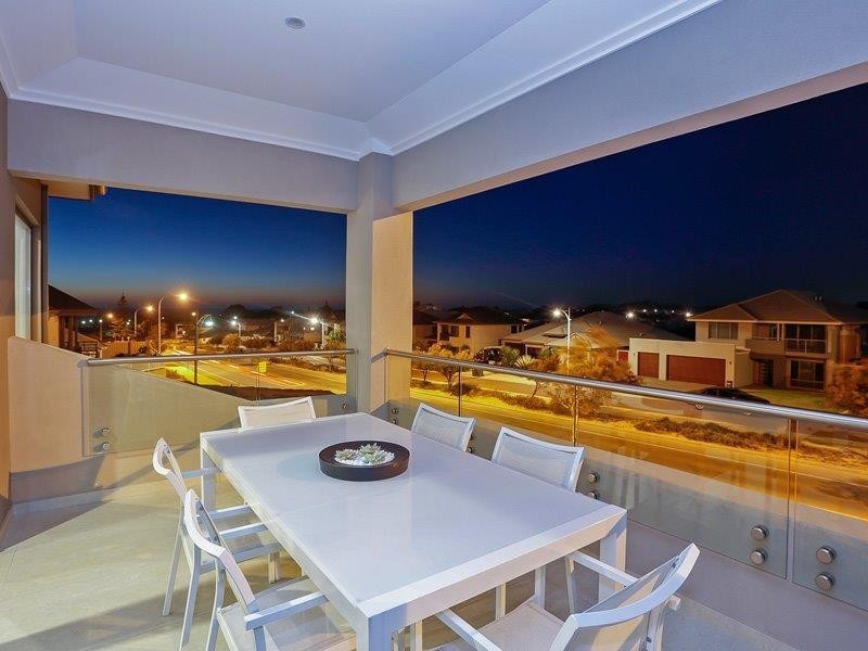 469 Burns Beach Road, Iluka WA 6028