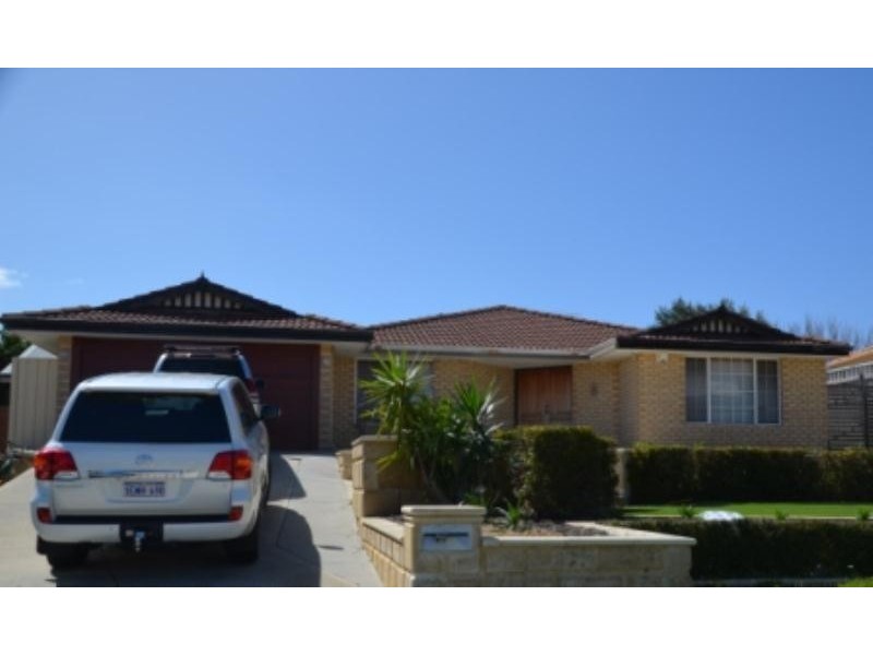 4 Rake Court, Ocean Reef WA 6027