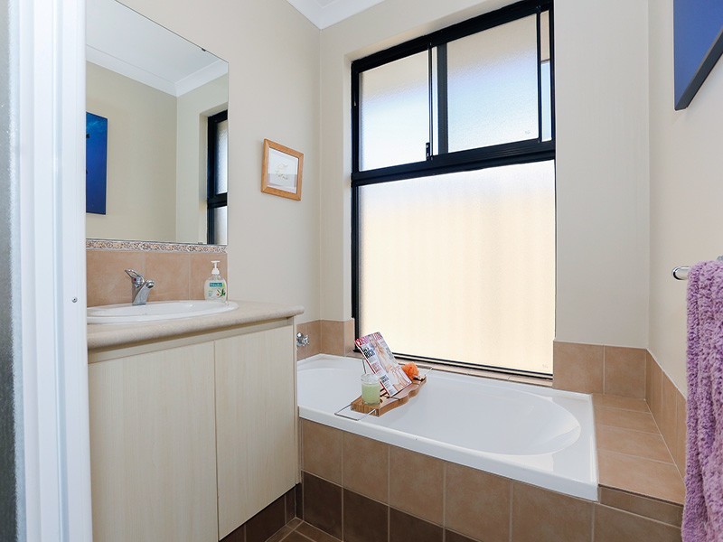 49 Vanderlin Crescent, Ridgewood WA 6030