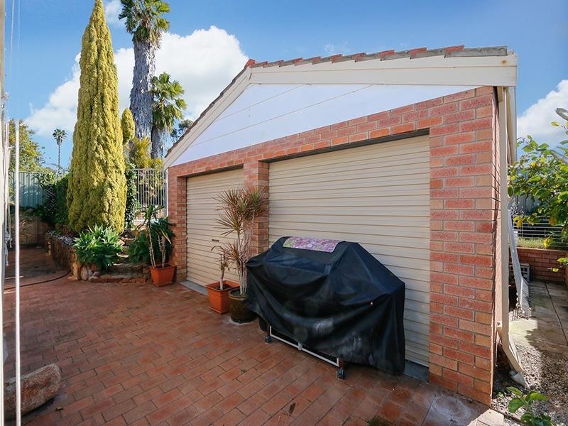 15 Conway Grove, Heathridge WA 6027