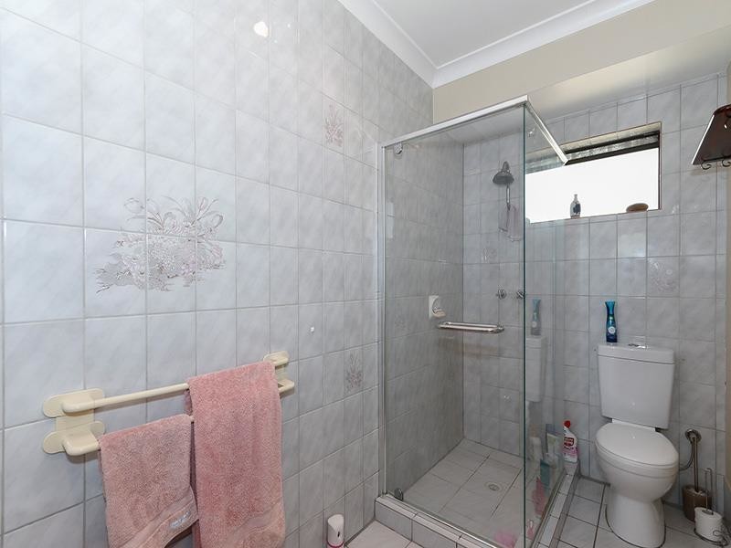 15 Conway Grove, Heathridge WA 6027