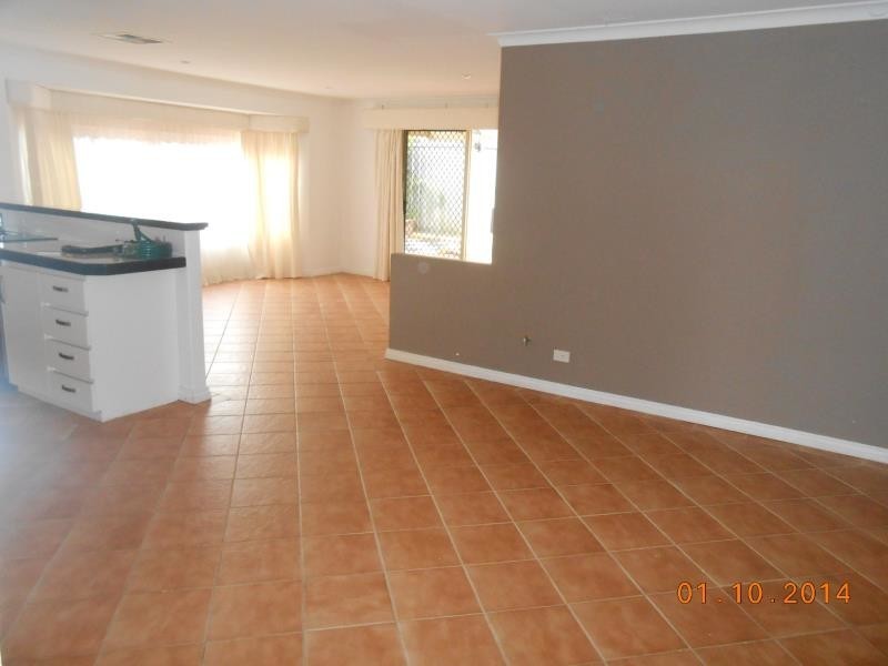 33 Seagrove Boulevard, Merriwa WA 6030