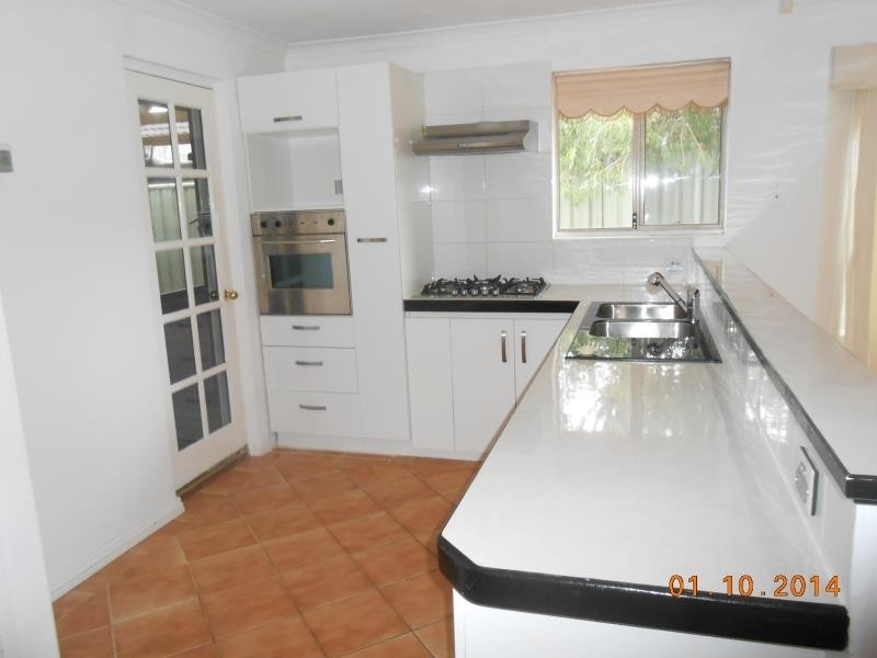 33 Seagrove Boulevard, Merriwa WA 6030