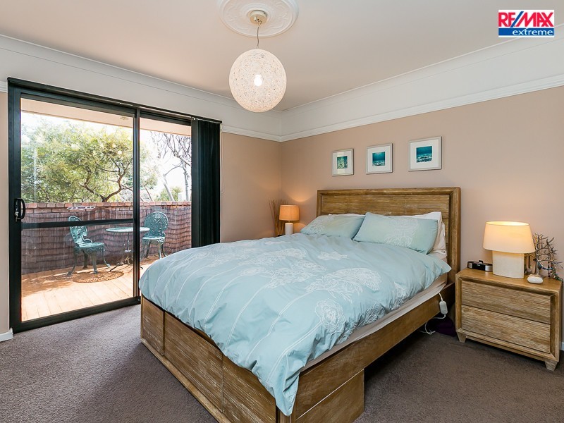 6 Jury Close, Ocean Reef WA 6027