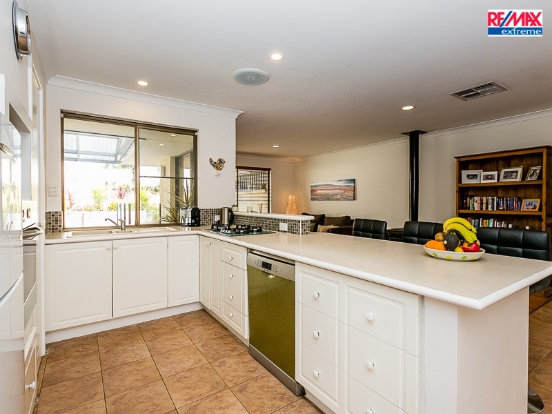 6 Jury Close, Ocean Reef WA 6027