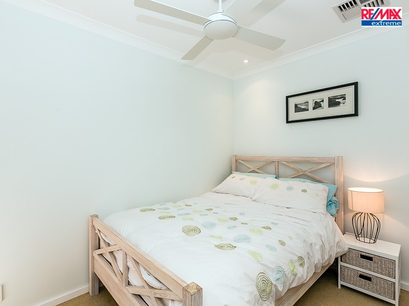 6 Jury Close, Ocean Reef WA 6027