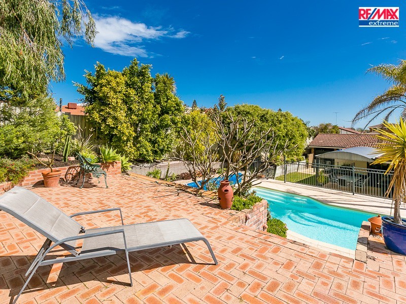 6 Jury Close, Ocean Reef WA 6027