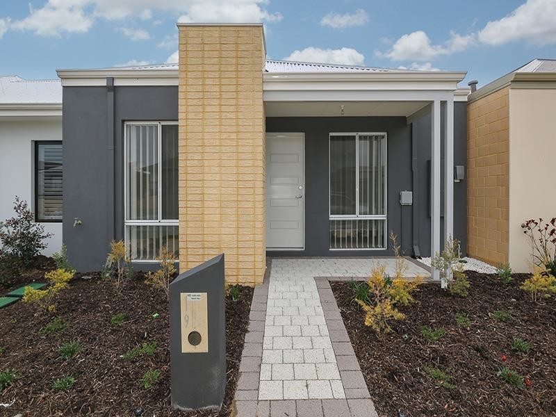 19 Randstone Parade, Butler WA 6036