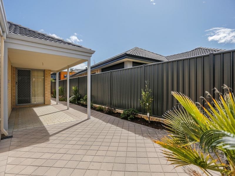 67 Splendens Avenue, Banksia Grove WA 6031