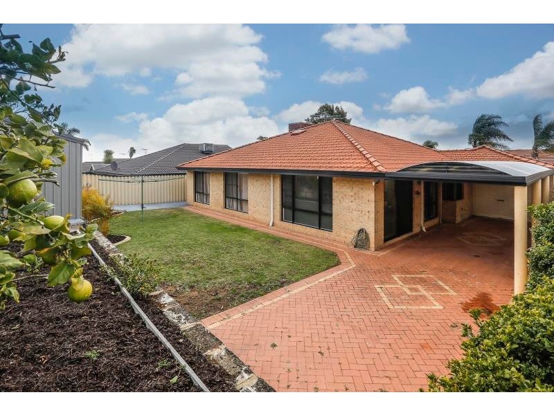 14 Heacham Avenue, Hocking WA 6065