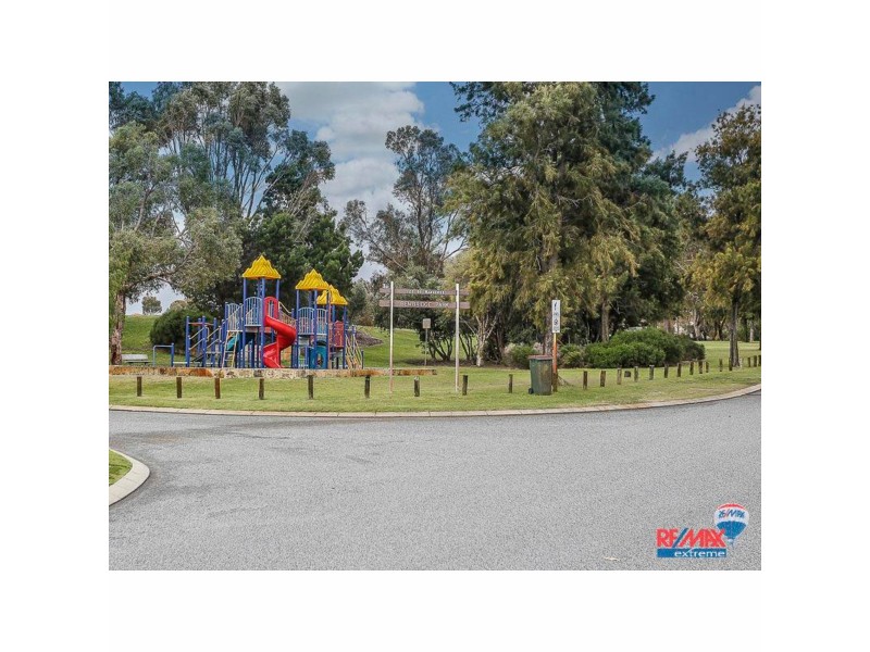 14 Heacham Avenue, Hocking WA 6065 Floorplan