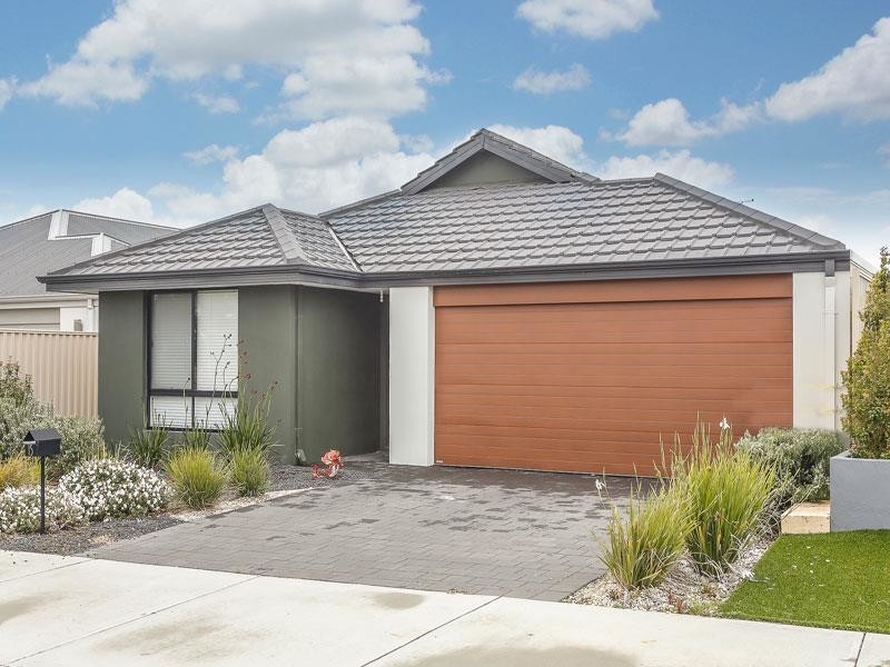 15 Damperia Green, Sinagra WA 6065