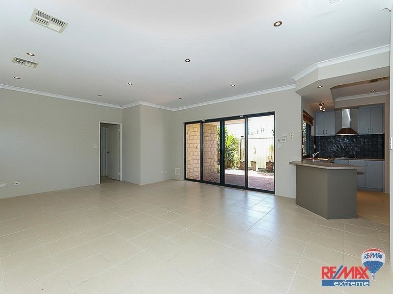 19 Cockleshell Brace, Jindalee, Jindalee WA 6036
