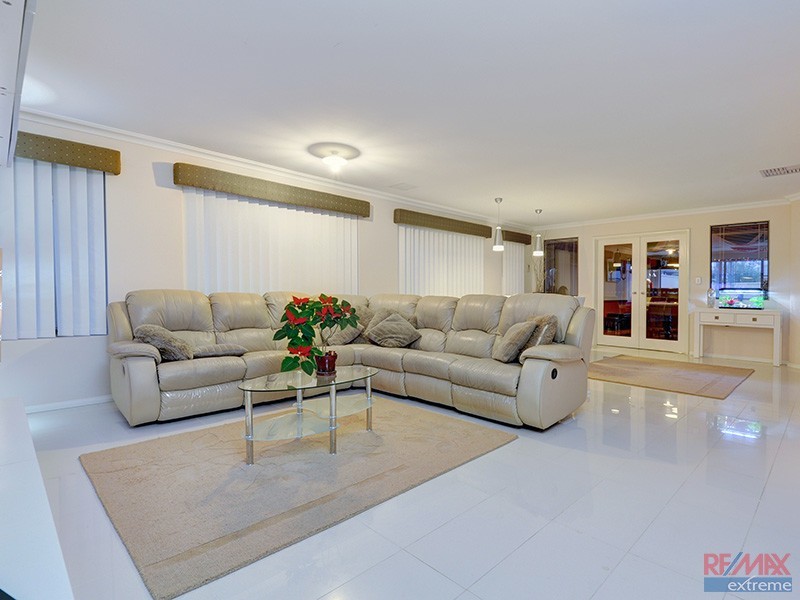 4 Clogher Street, Ridgewood WA 6030