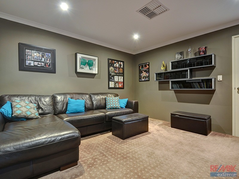 42 Vanderlin Crescent, Ridgewood WA 6030