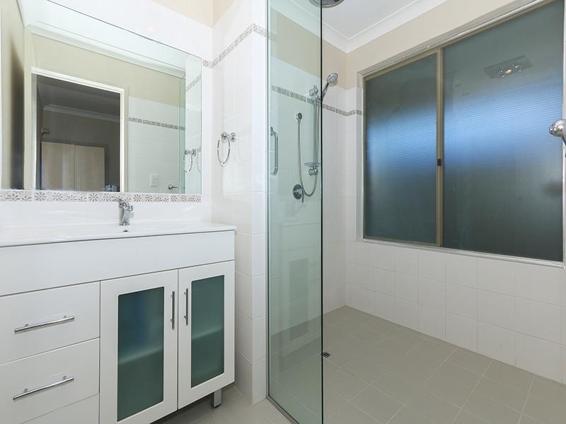 6A De Grey Court, Heathridge WA 6027