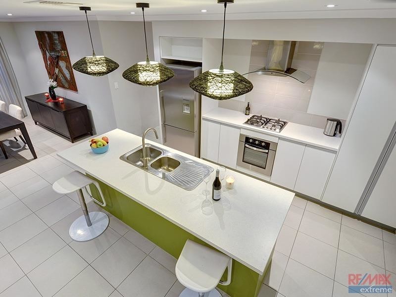 24 Leeway Loop, Alkimos WA 6038
