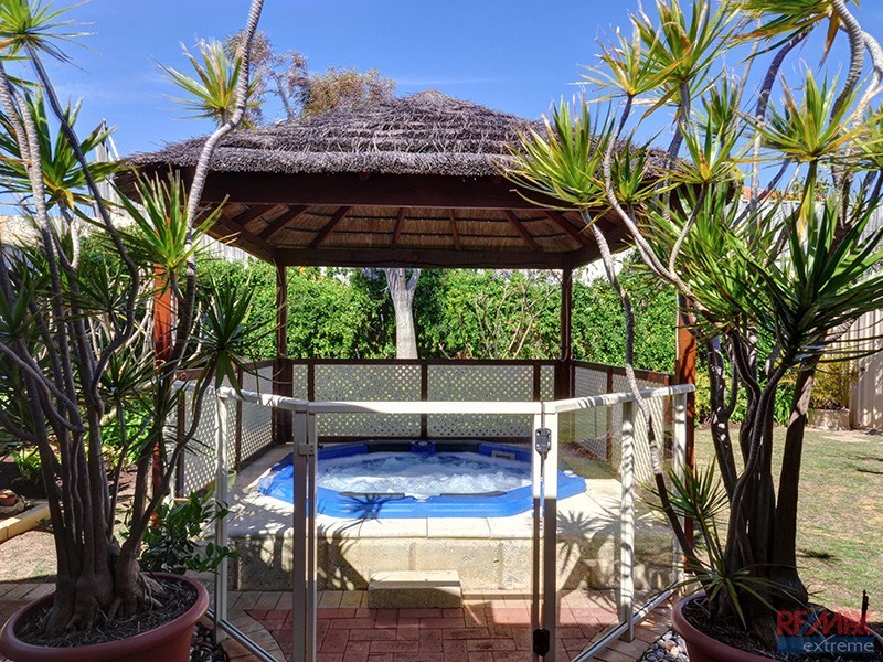 20 Delgado Parade, Iluka WA 6028