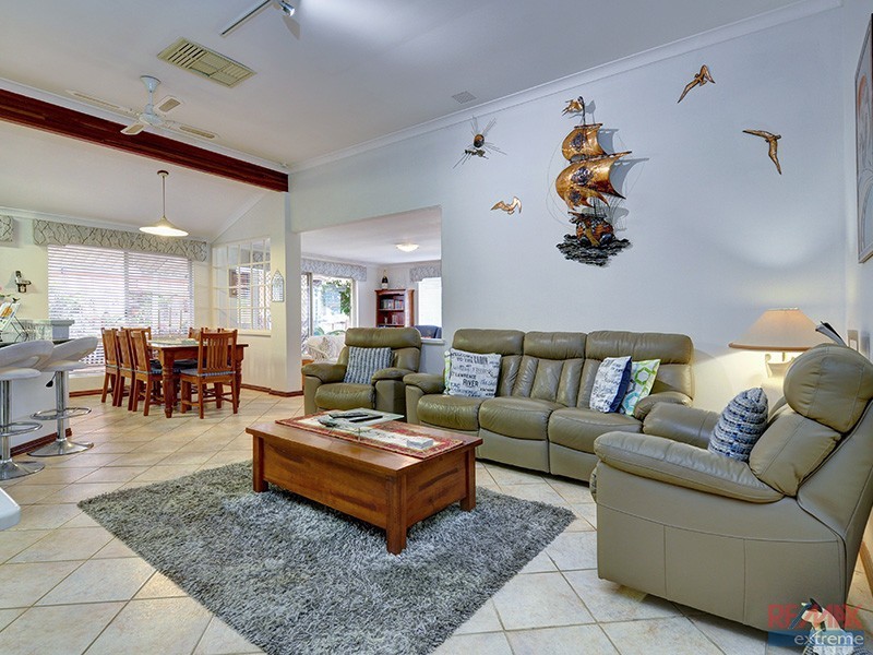 20 Delgado Parade, Iluka WA 6028