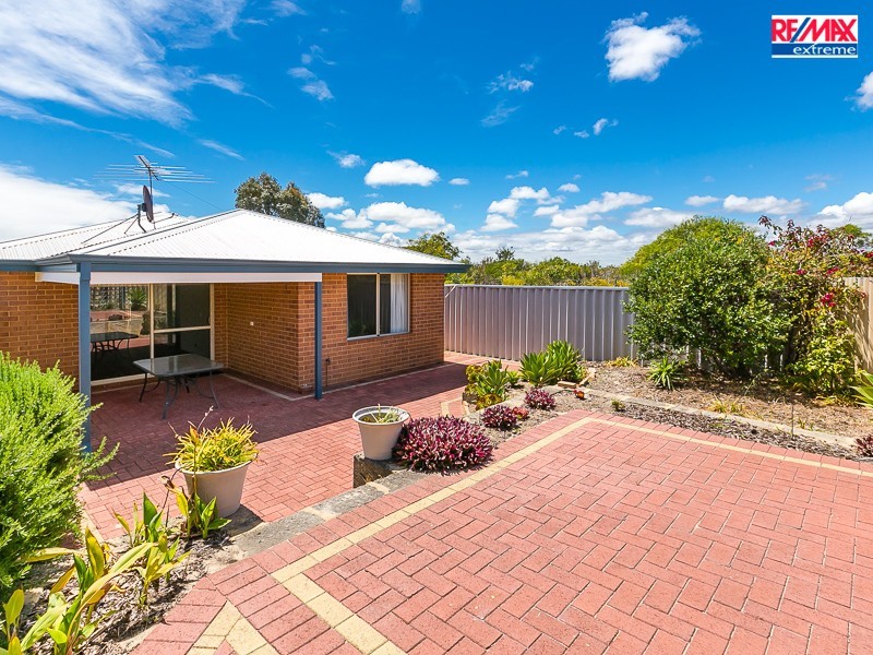 5 Lebeo Court, Heathridge WA 6027