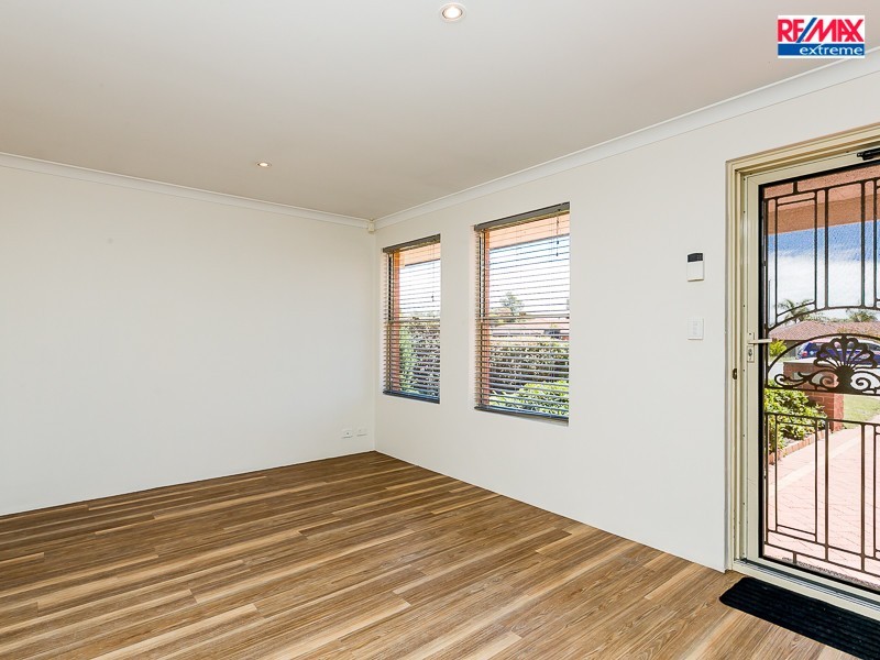 5 Lebeo Court, Heathridge WA 6027