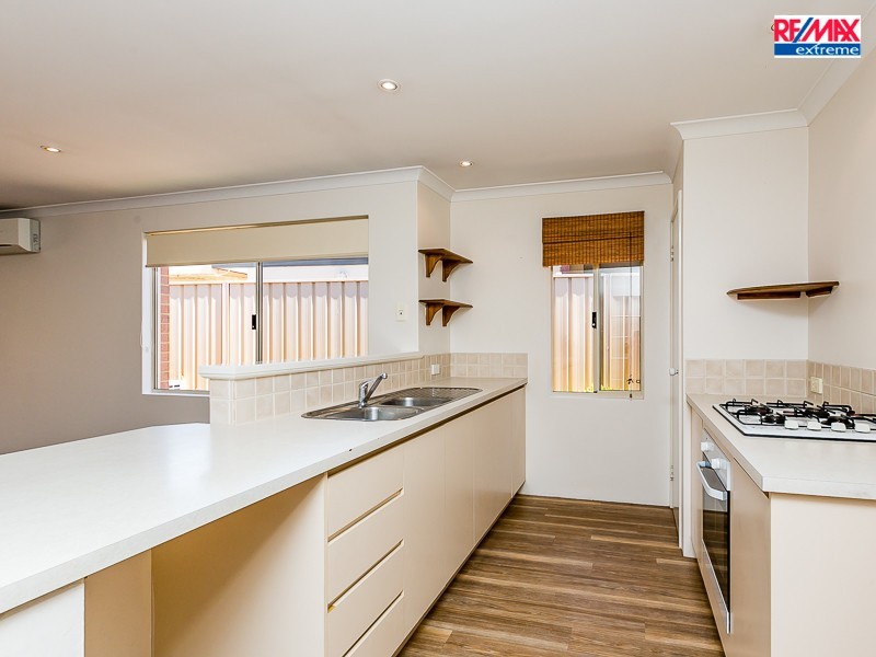 5 Lebeo Court, Heathridge WA 6027