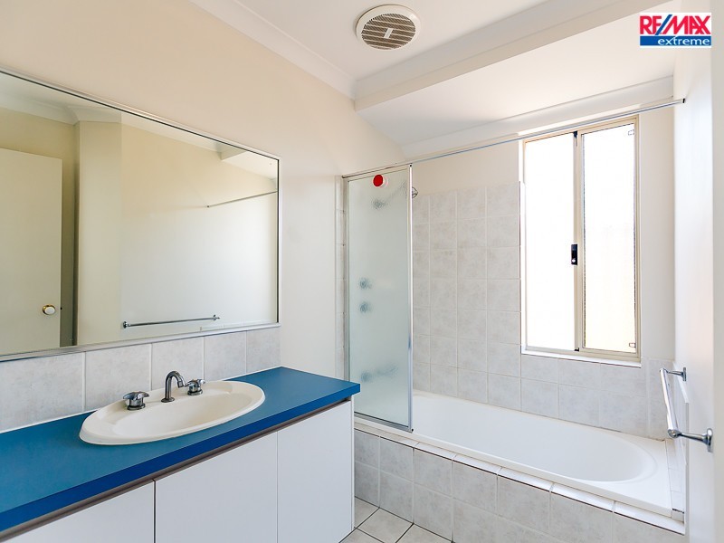 5 Lebeo Court, Heathridge WA 6027