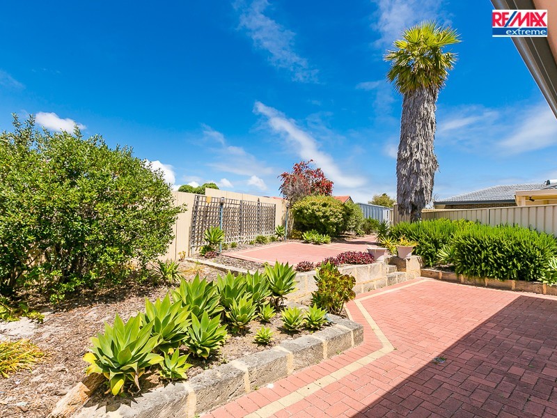 5 Lebeo Court, Heathridge WA 6027