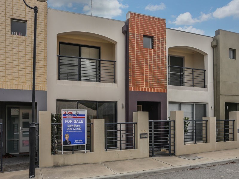 15 Redfern Bend, Clarkson WA 6030