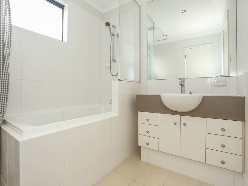 15 Redfern Bend, Clarkson WA 6030