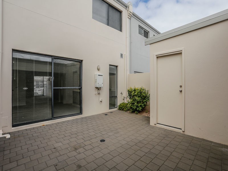 15 Redfern Bend, Clarkson WA 6030