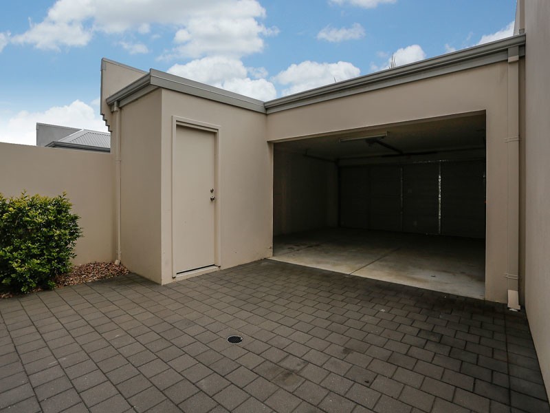 15 Redfern Bend, Clarkson WA 6030