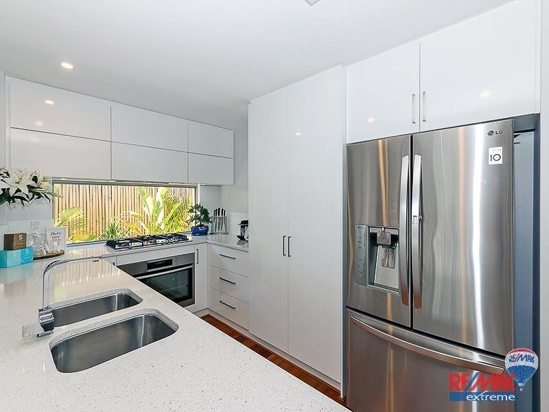 28 Marlinspike Boulevard, Jindalee WA 6036