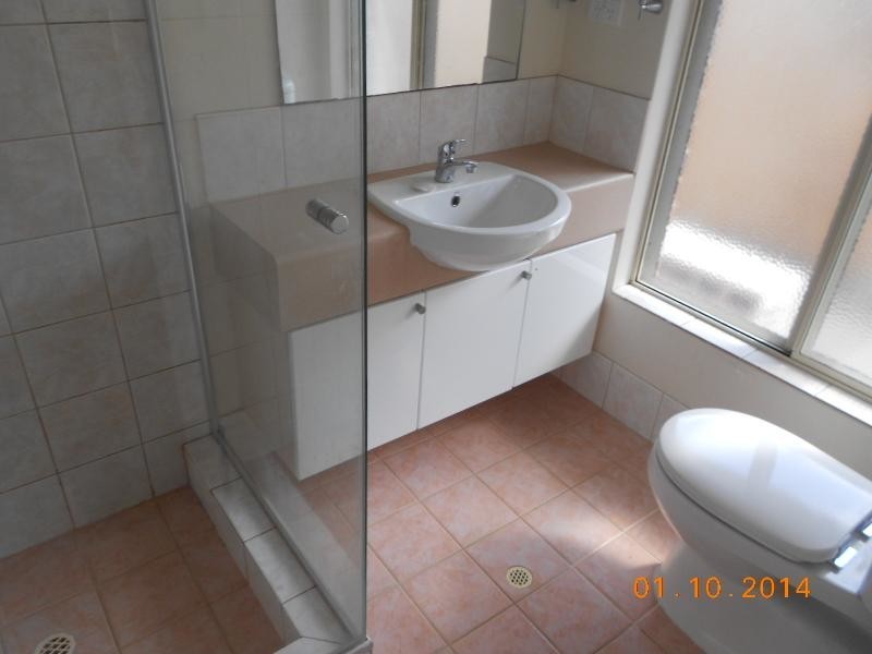 9 Carisbrook Loop, Hocking WA 6065