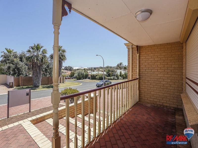 15 Greenock Gardens, Kinross WA 6028