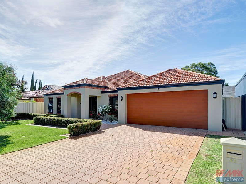41 Dalecross Avenue, Madeley WA 6065