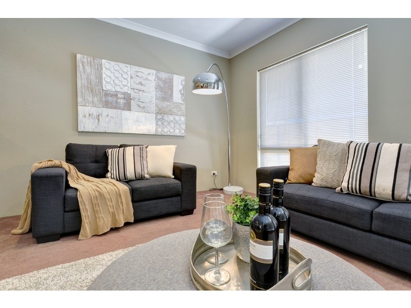 4 Tibicen Road, Tapping WA 6065