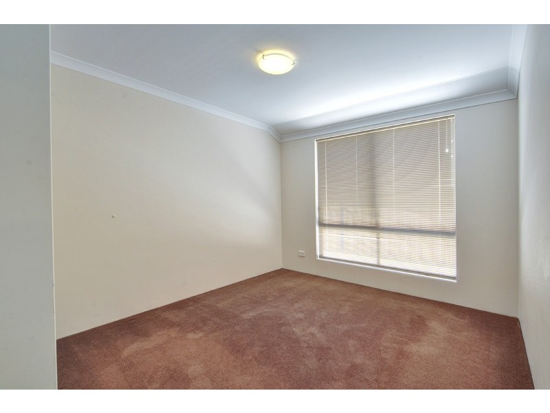 4 Tibicen Road, Tapping WA 6065