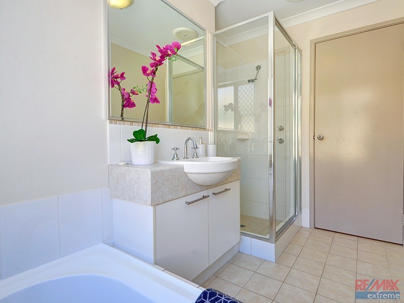 4 Tibicen Road, Tapping WA 6065