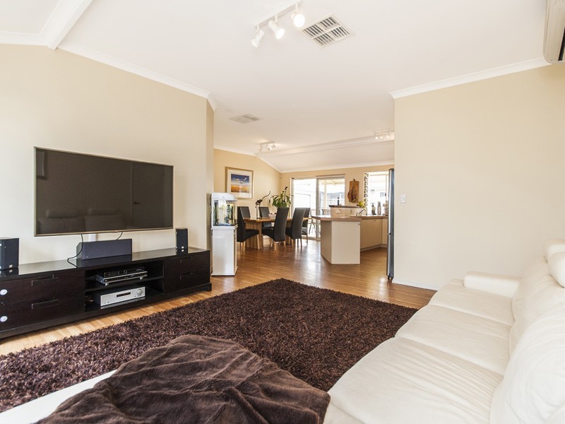 7 Gretna Court, Kinross WA 6028