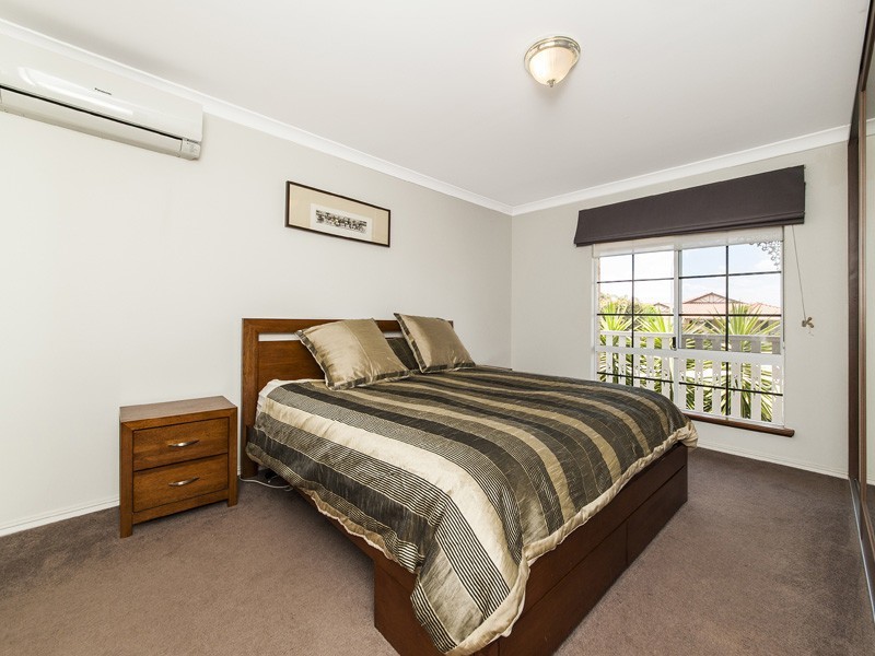 7 Gretna Court, Kinross WA 6028