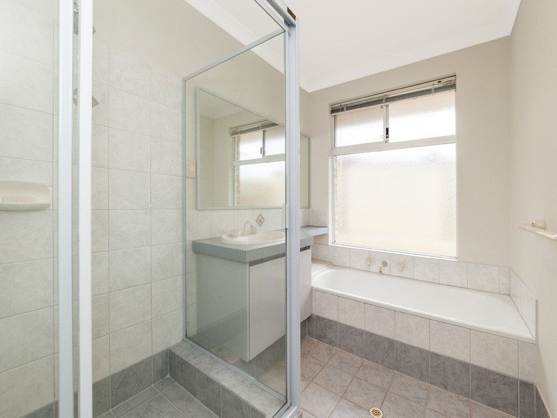 7 Gretna Court, Kinross WA 6028