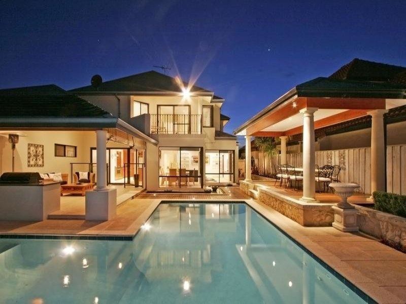 14 Amalfi Drive, Hillarys WA 6025