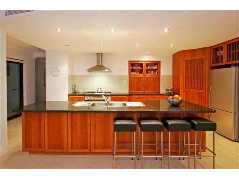 14 Amalfi Drive, Hillarys WA 6025