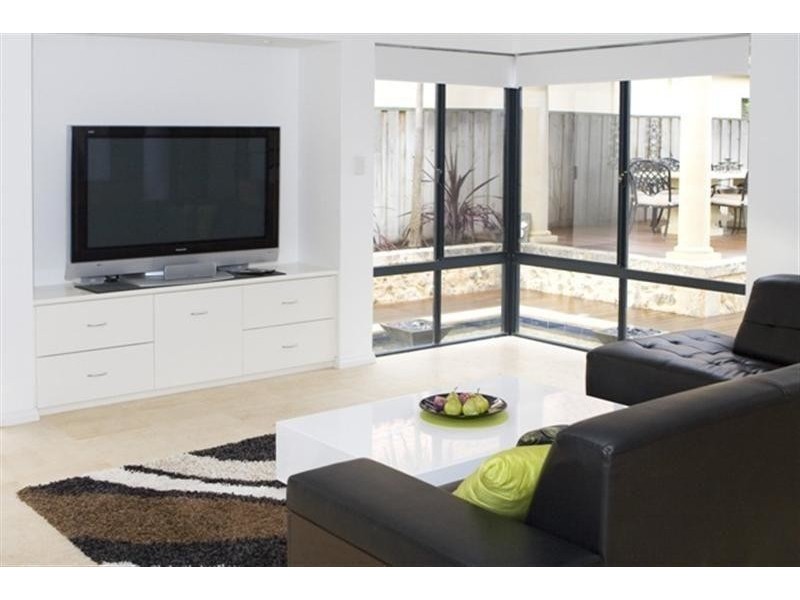 14 Amalfi Drive, Hillarys WA 6025