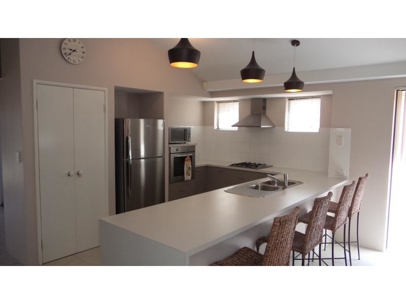 20 Heysham Bend, Butler WA 6036