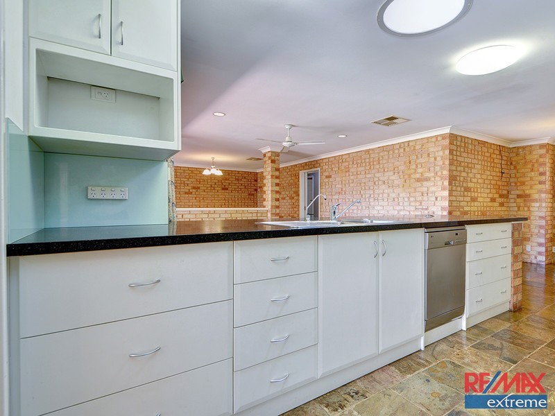 4 Mellows Place, Padbury WA 6025