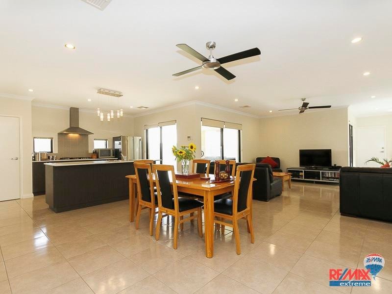 4 Helmsman Avenue, Alkimos WA 6038