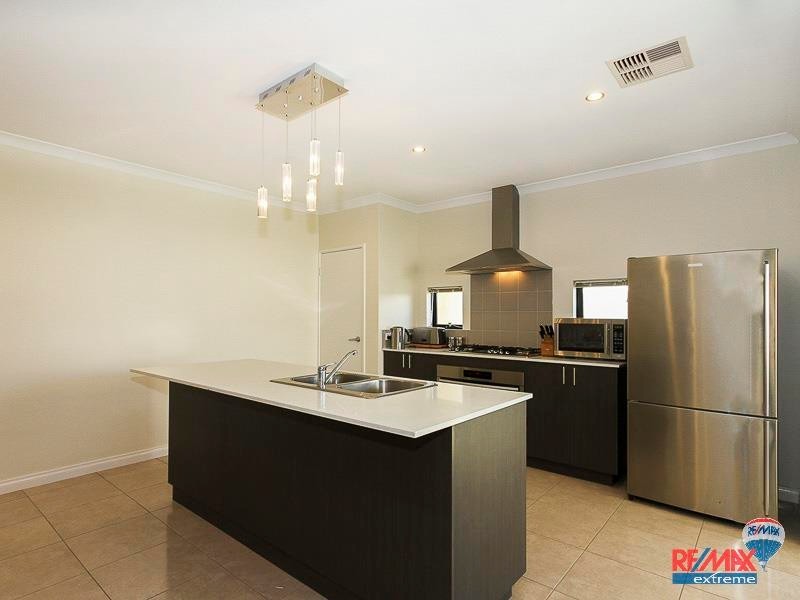 4 Helmsman Avenue, Alkimos WA 6038